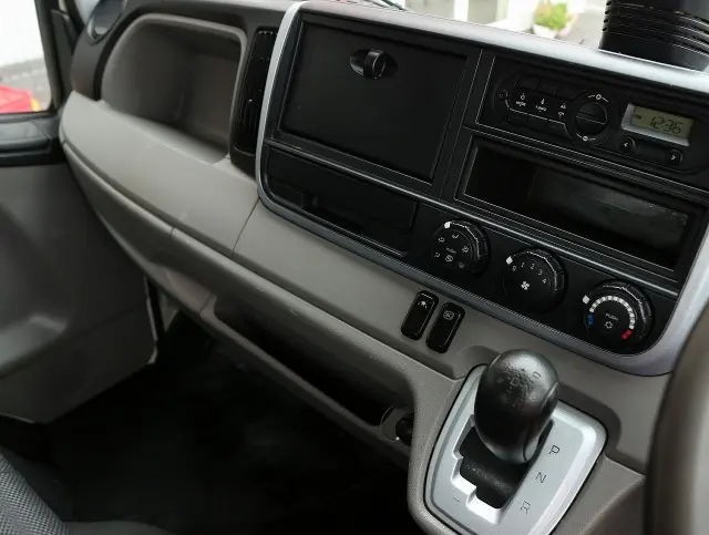 三菱 キャンター TPG-FBA30(2WD)の写真39