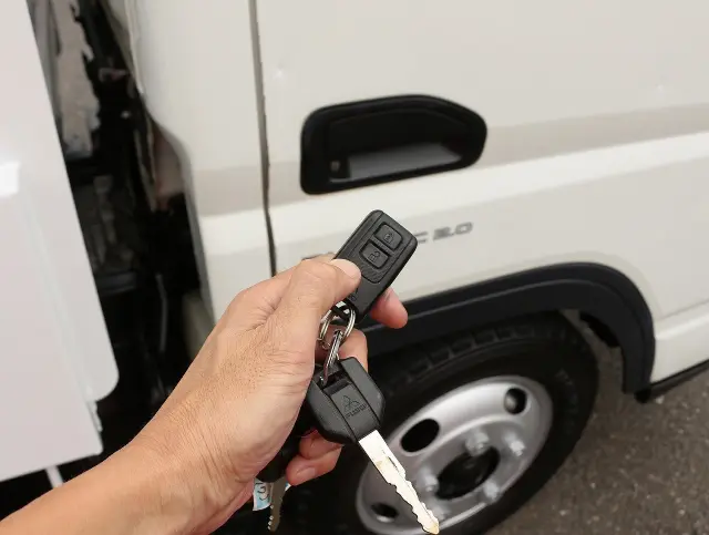 三菱 キャンター TPG-FBA30(2WD)の写真45