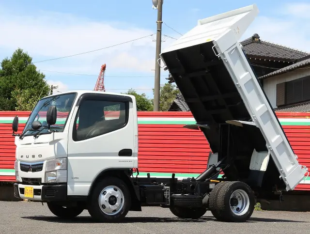 フロント|三菱 キャンター TPG-FBA60(2WD)の写真1