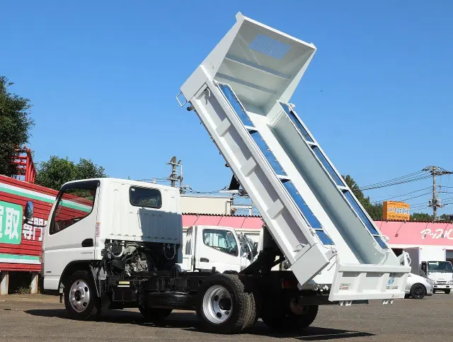 三菱 キャンター TPG-FBA60(2WD)の写真2