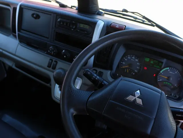 三菱 キャンター TPG-FBA60(2WD)の写真38