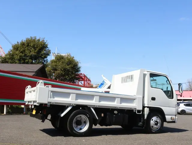 いすゞ エルフ TKG-NJR85AD(2WD)の写真6