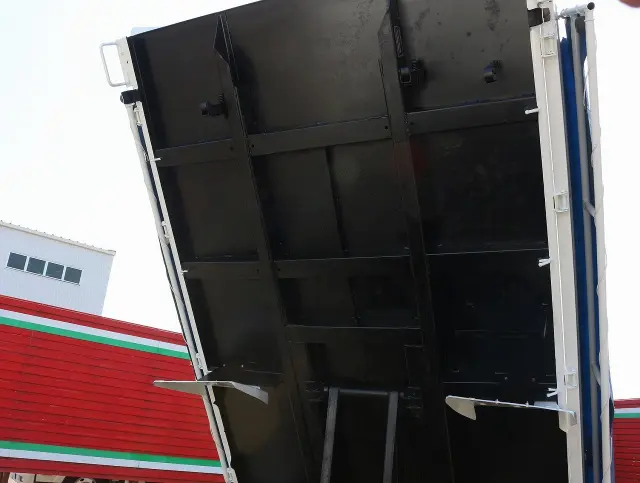 いすゞ エルフ TKG-NJR85AD(2WD)の写真25