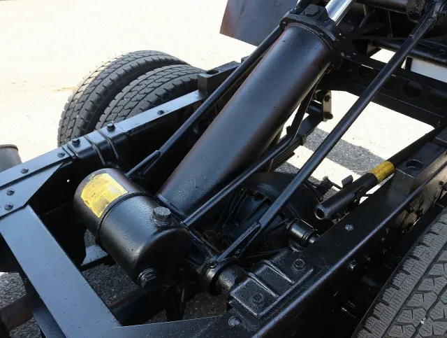 いすゞ エルフ TKG-NJR85AD(2WD)の写真28