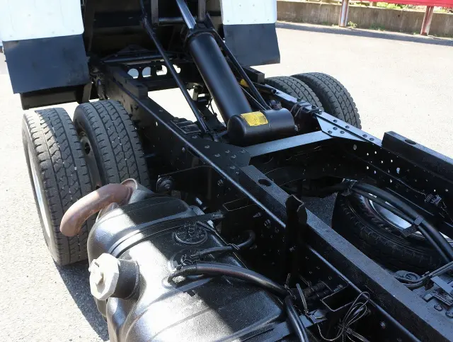 いすゞ エルフ TKG-NJR85AD(2WD)の写真29