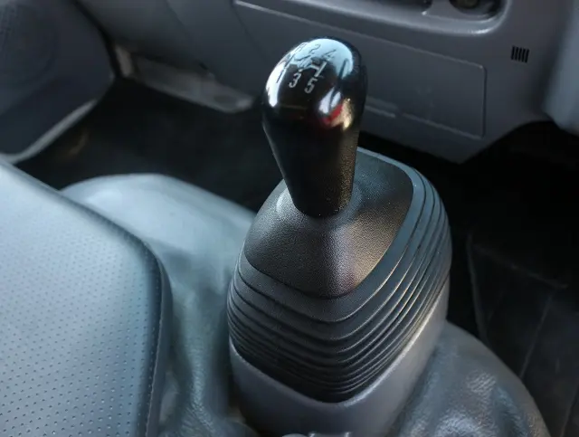 いすゞ エルフ TKG-NJR85AD(2WD)の写真43