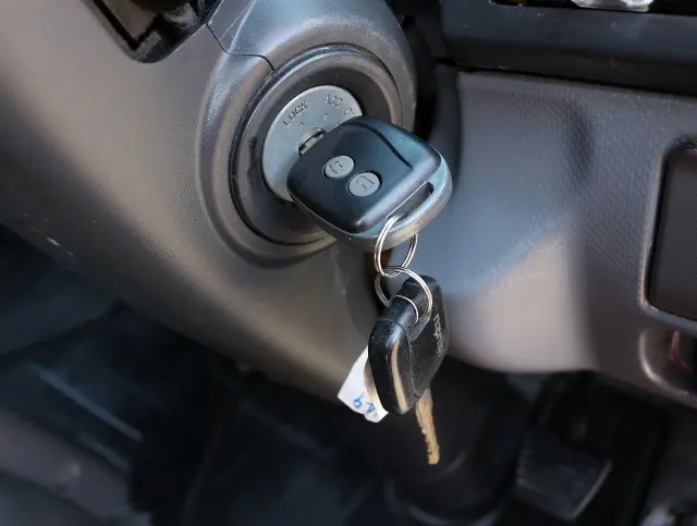 いすゞ エルフ TKG-NJR85AD(2WD)の写真47