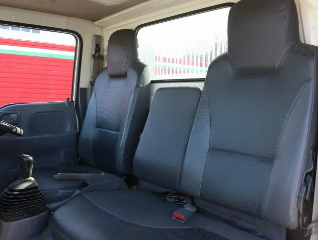 いすゞ エルフ TKG-NJR85AD(2WD)の写真50