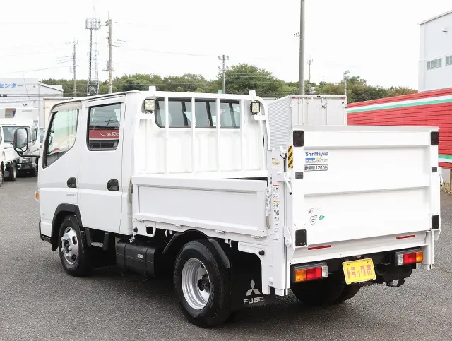 三菱 キャンター 2TG-FDA00(4WD)の写真2