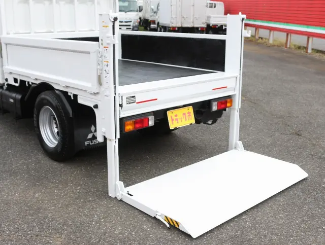 三菱 キャンター 2TG-FDA00(4WD)の写真27