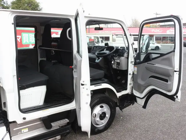 三菱 キャンター 2RG-FGA20(4WD)の写真33