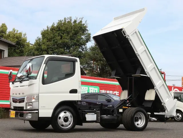 フロント|三菱 キャンター 2PG-FBA60(2WD)の写真1