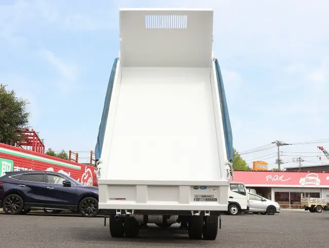 三菱 キャンター 2PG-FBA60(2WD)の写真24