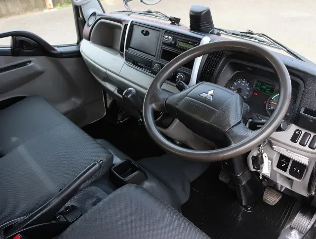 三菱 キャンター 2PG-FBA60(2WD)の写真32