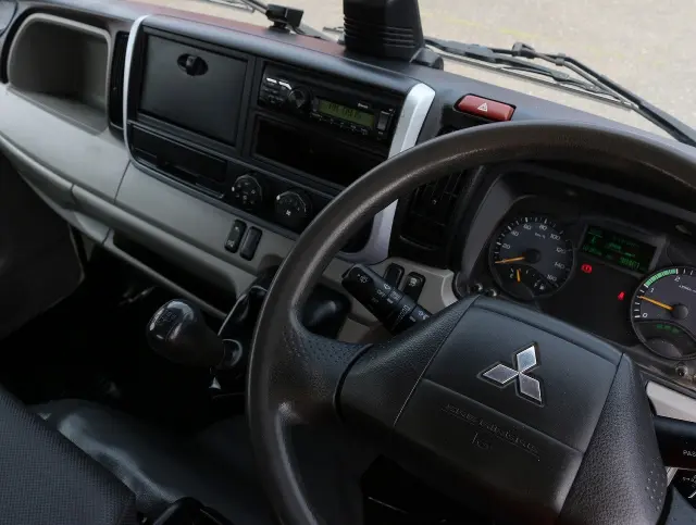 三菱 キャンター 2PG-FBA60(2WD)の写真35