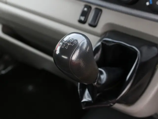 三菱 キャンター 2PG-FBA60(2WD)の写真36