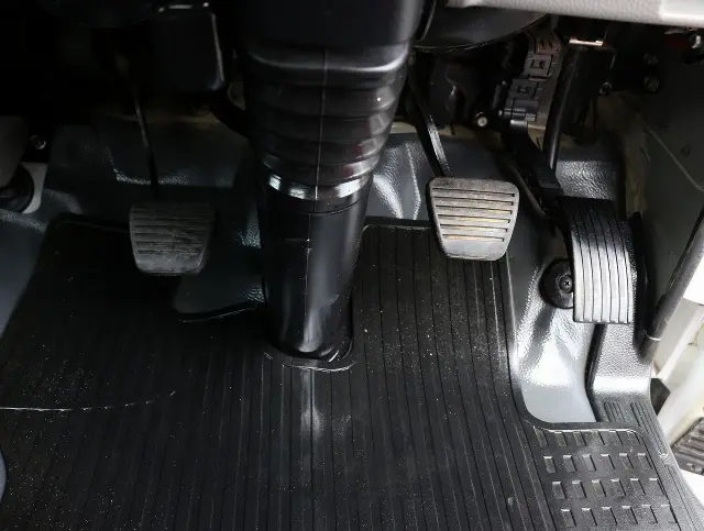 三菱 キャンター 2PG-FBA60(2WD)の写真37