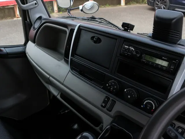 三菱 キャンター 2PG-FBA60(2WD)の写真38