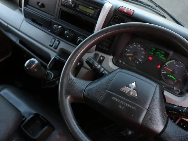 三菱 キャンター 2PG-FBA60(2WD)の写真34