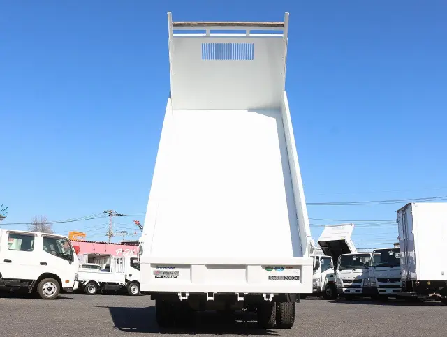 三菱 キャンター 2RG-FBA30(2WD)の写真22