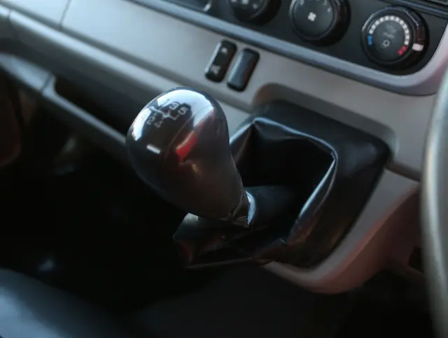 三菱 キャンター 2RG-FBA30(2WD)の写真33