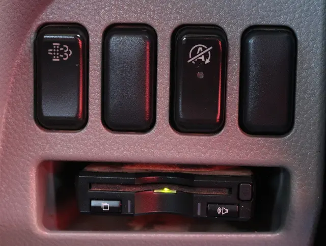 三菱 キャンター 2RG-FBA30(2WD)の写真37