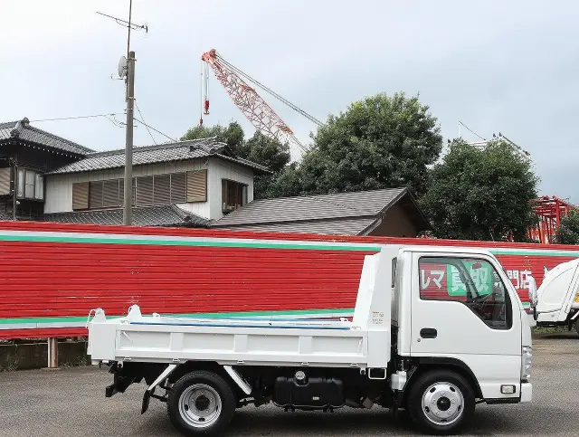 いすゞ エルフ TPG-NJR85AN(2WD)の写真5