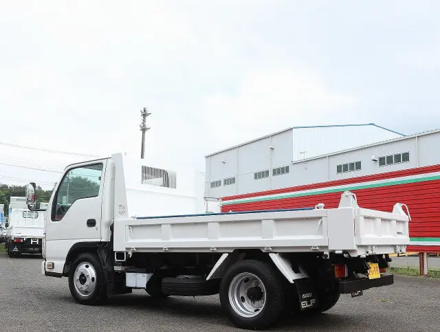 いすゞ エルフ TPG-NJR85AN(2WD)の写真8