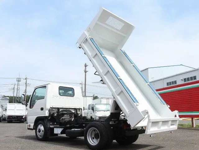 いすゞ エルフ TPG-NJR85AN(2WD)の写真25
