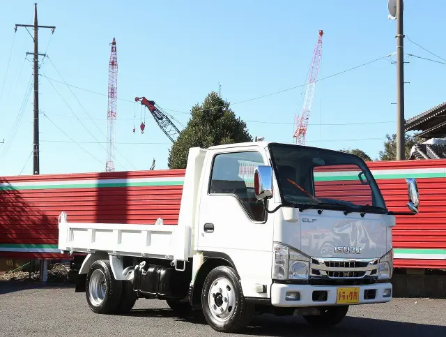 いすゞ エルフ TKG-NJR85AD(2WD)の写真4