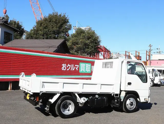 いすゞ エルフ TKG-NJR85AD(2WD)の写真6