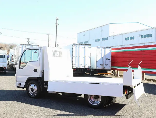 いすゞ エルフ TKG-NJR85AD(2WD)の写真16