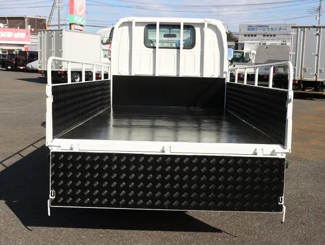 いすゞ エルフ TRG-NJR85A(2WD)の写真9