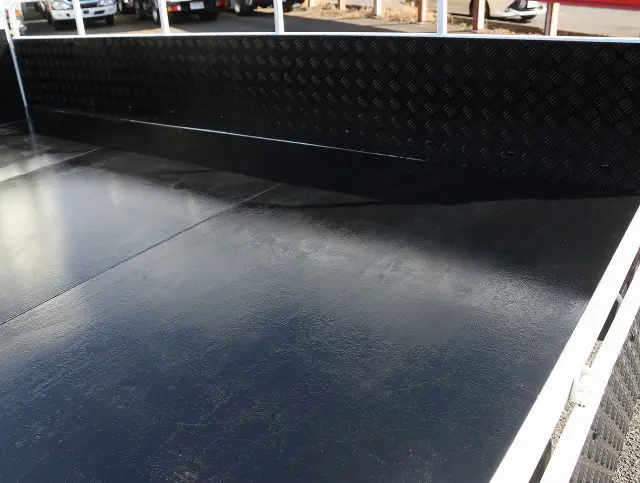 いすゞ エルフ TRG-NJR85A(2WD)の写真12