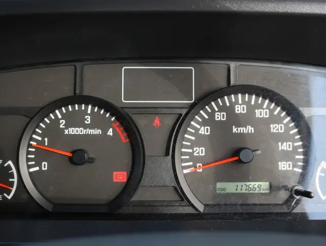 いすゞ エルフ TRG-NJR85A(2WD)の写真36