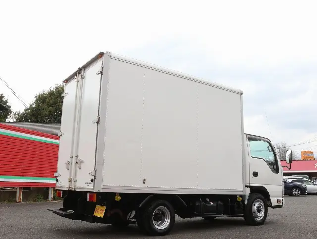 いすゞ エルフ TKG-NHR85AN(2WD)の写真5