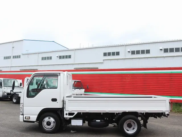 いすゞ エルフ TRG-NJR85A(2WD)の写真8