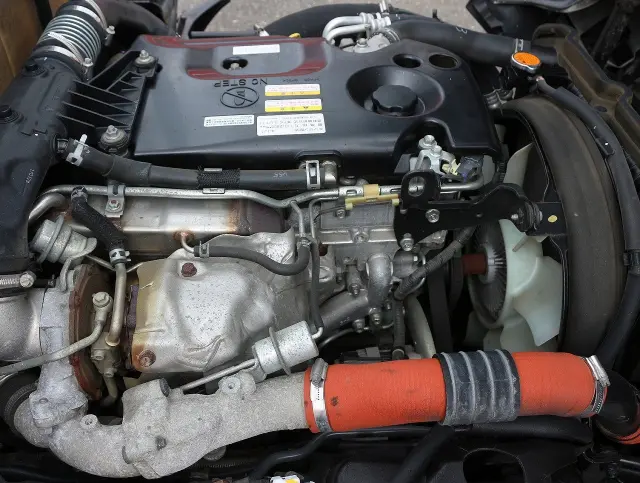 いすゞ エルフ TRG-NJR85A(2WD)の写真24
