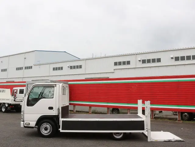 いすゞ エルフ TKG-NHR85Aの写真23