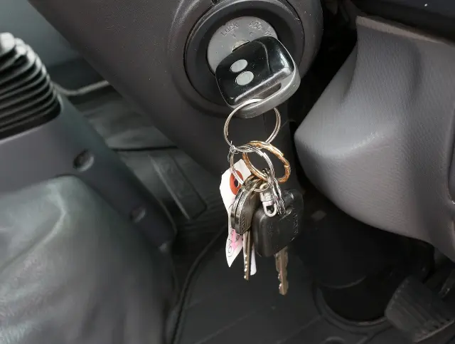 いすゞ エルフ TKG-NHR85Aの写真41