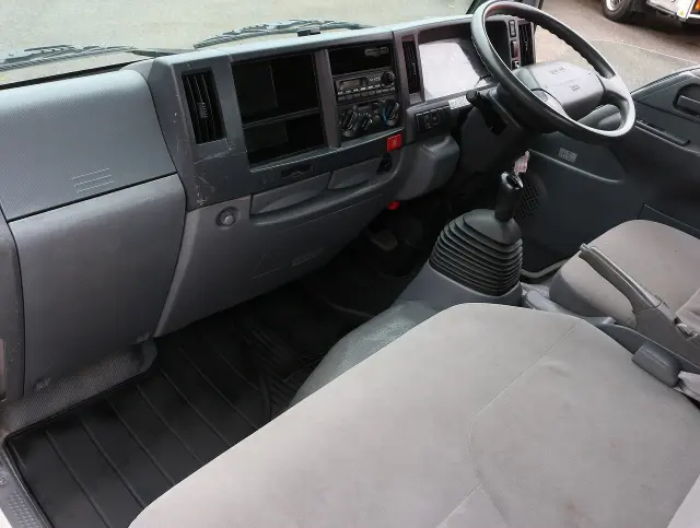 いすゞ エルフ TKG-NHR85Aの写真42