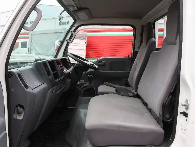 いすゞ エルフ TKG-NHR85Aの写真43