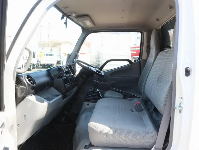 トヨタ ダイナ TKG-XZC605(2WD)の写真41