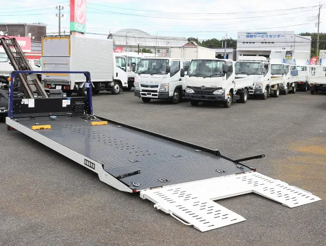 いすゞ エルフ 2RG-NPR88AN(2WD)の写真11