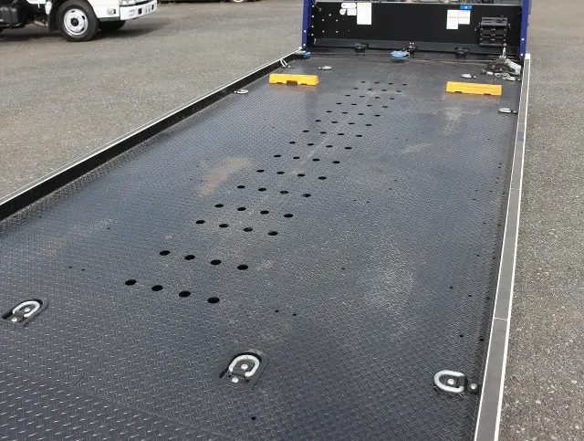 いすゞ エルフ 2RG-NPR88AN(2WD)の写真14