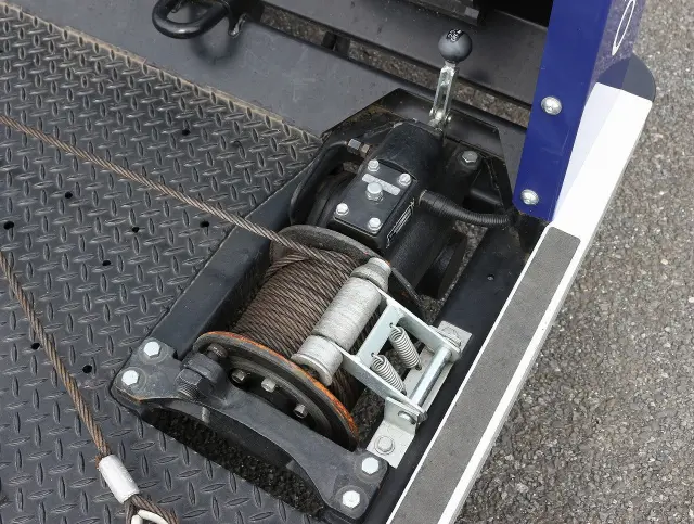 いすゞ エルフ 2RG-NPR88AN(2WD)の写真15