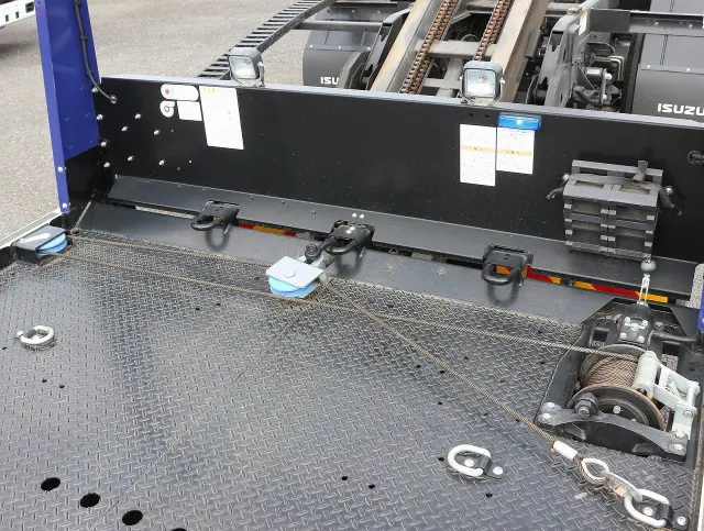 いすゞ エルフ 2RG-NPR88AN(2WD)の写真16