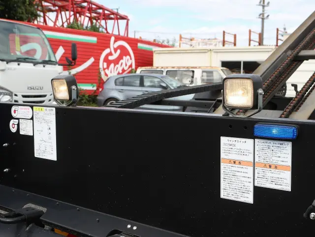 いすゞ エルフ 2RG-NPR88AN(2WD)の写真17