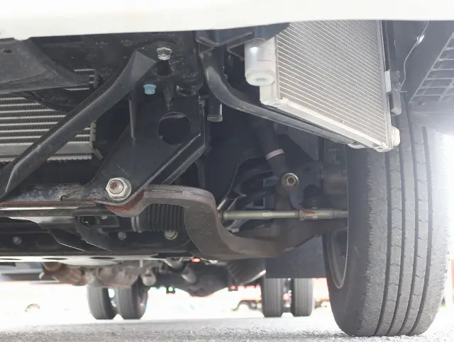 いすゞ エルフ 2RG-NPR88AN(2WD)の写真31