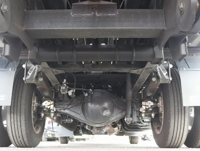 いすゞ エルフ 2RG-NPR88AN(2WD)の写真32